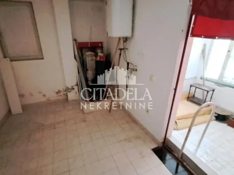 Rent, house, 200m², Čukarica, Beograd - image 20