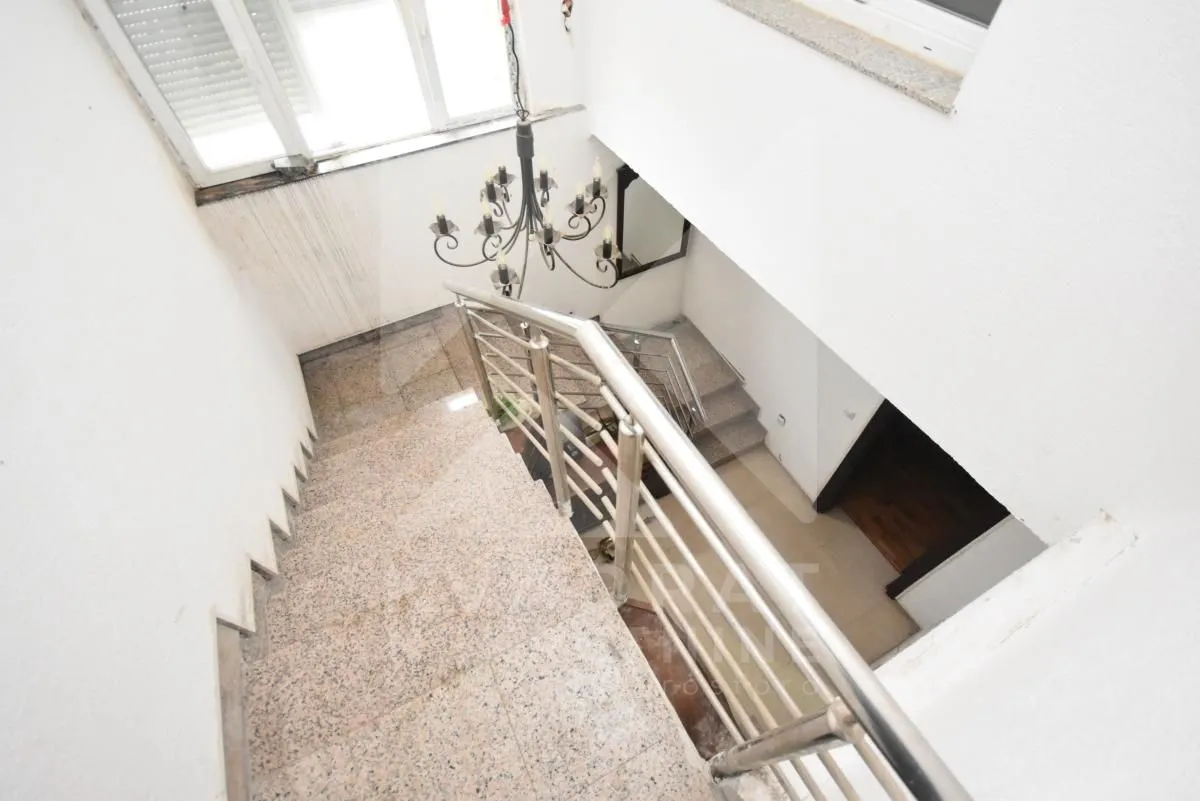 Prodaja, kuća, 343m², Zagorič, Podgorica