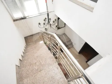Sale, house, 343m², Zagorič, Podgorica - image 14