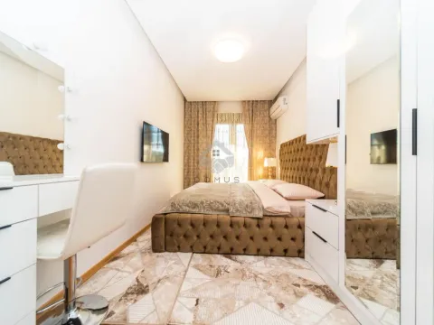 Izdavanje, dvosoban stan, 88m², Stara Varoš, Podgorica - image 8