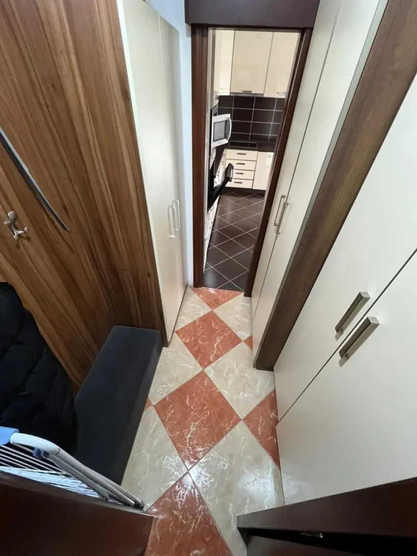 Izdavanje, trosoban stan, 80m², City Kvart, Podgorica