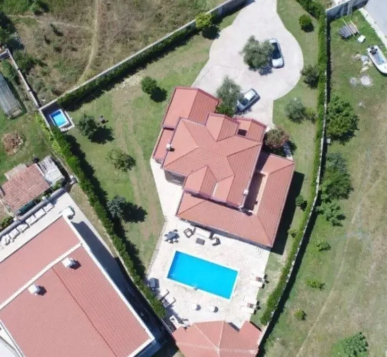 Rent, house, 330m², Zeta, Podgorica