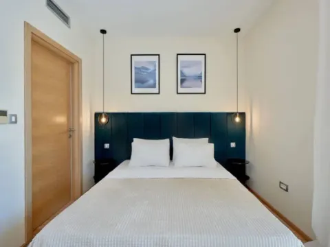 Prodaja, dvosoban stan, 75m², Dobrota, Kotor - image 6