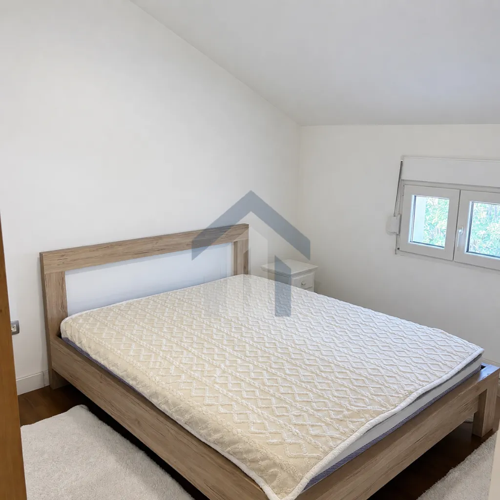 Izdavanje, jednosoban stan, 38m², Blok 9, Podgorica