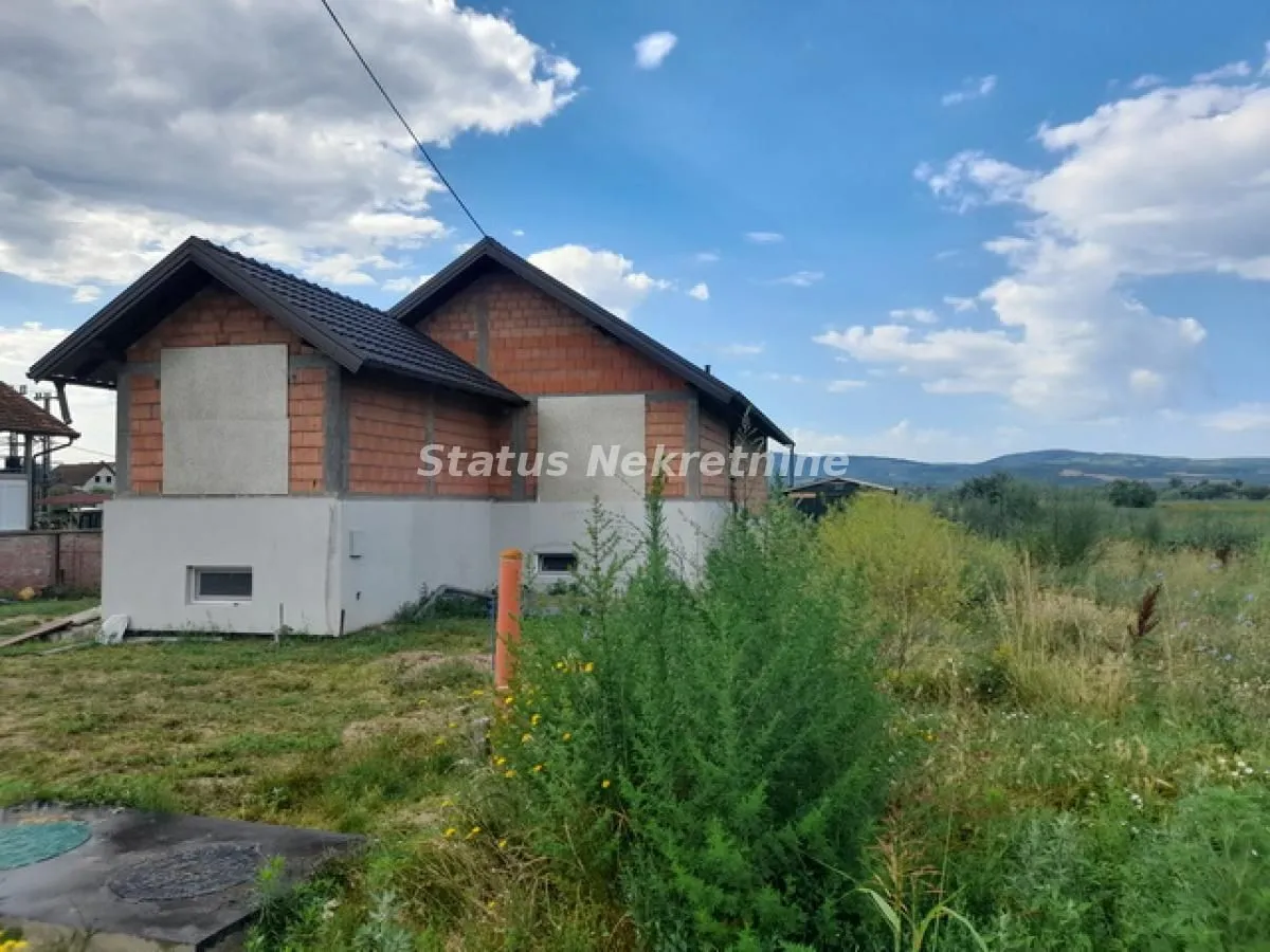 Prodaja, kuća, 160m², Futog, Novi Sad Sve Podlokacije