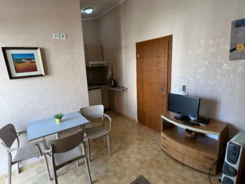 Izdavanje, stan, 23m², Šušanj, Bar - image 2