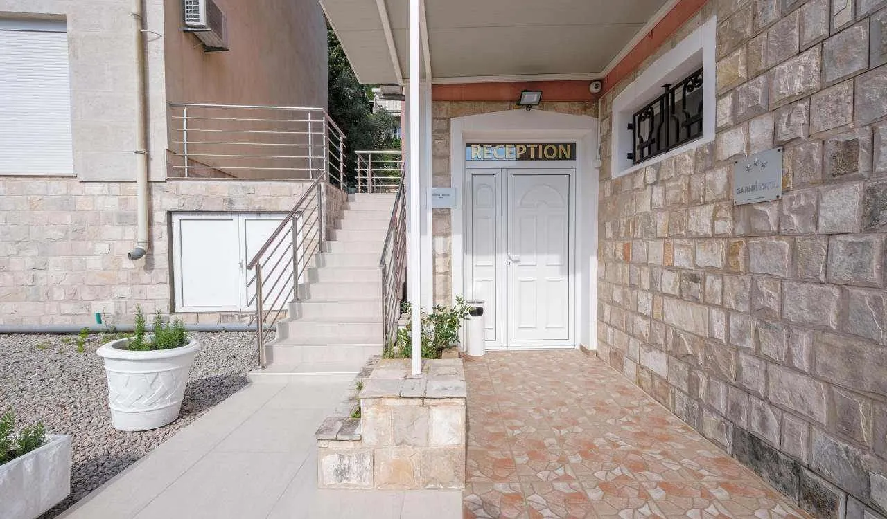 Prodaja, ugostiteljski objekat, 1256m², Podkošljun, Budva