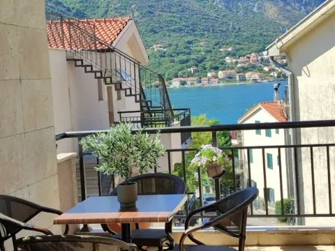Sale, three bedroom apartment, 114m², Dobrota, Kotor - image 8