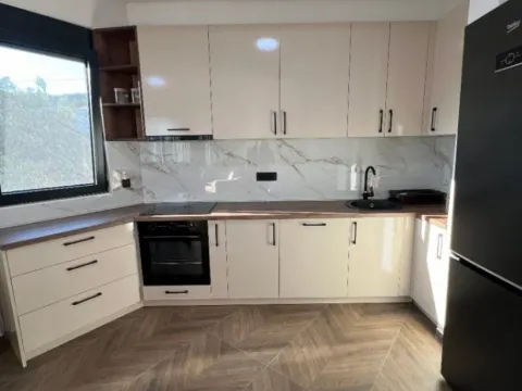 Izdavanje, dvosoban stan, 85m², Šušanj, Bar - image 8