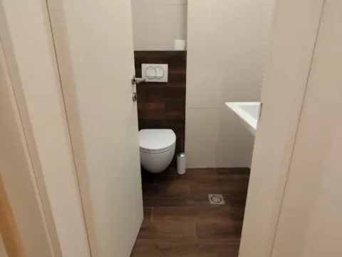 Izdavanje, trosoban stan, 120m², Centar, Podgorica - image 6