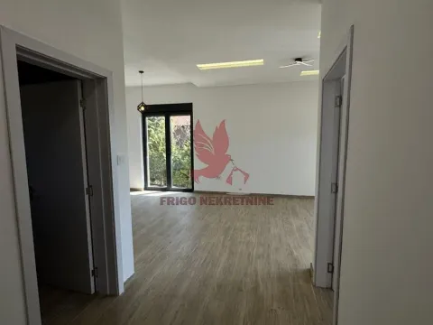 Prodaja, kuća, 184m², Mladenovac, Beograd - image 12