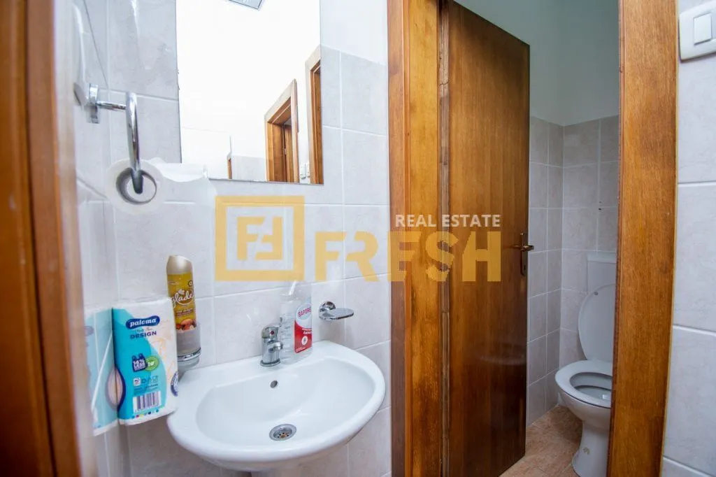 Sale, office space, 135m², Gintaš, Podgorica