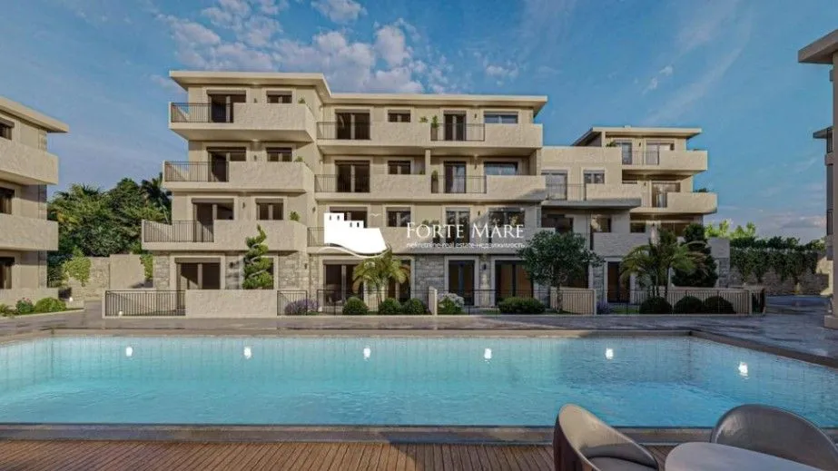 Prodaja, jednosoban stan, 54m², Baošići, Herceg Novi