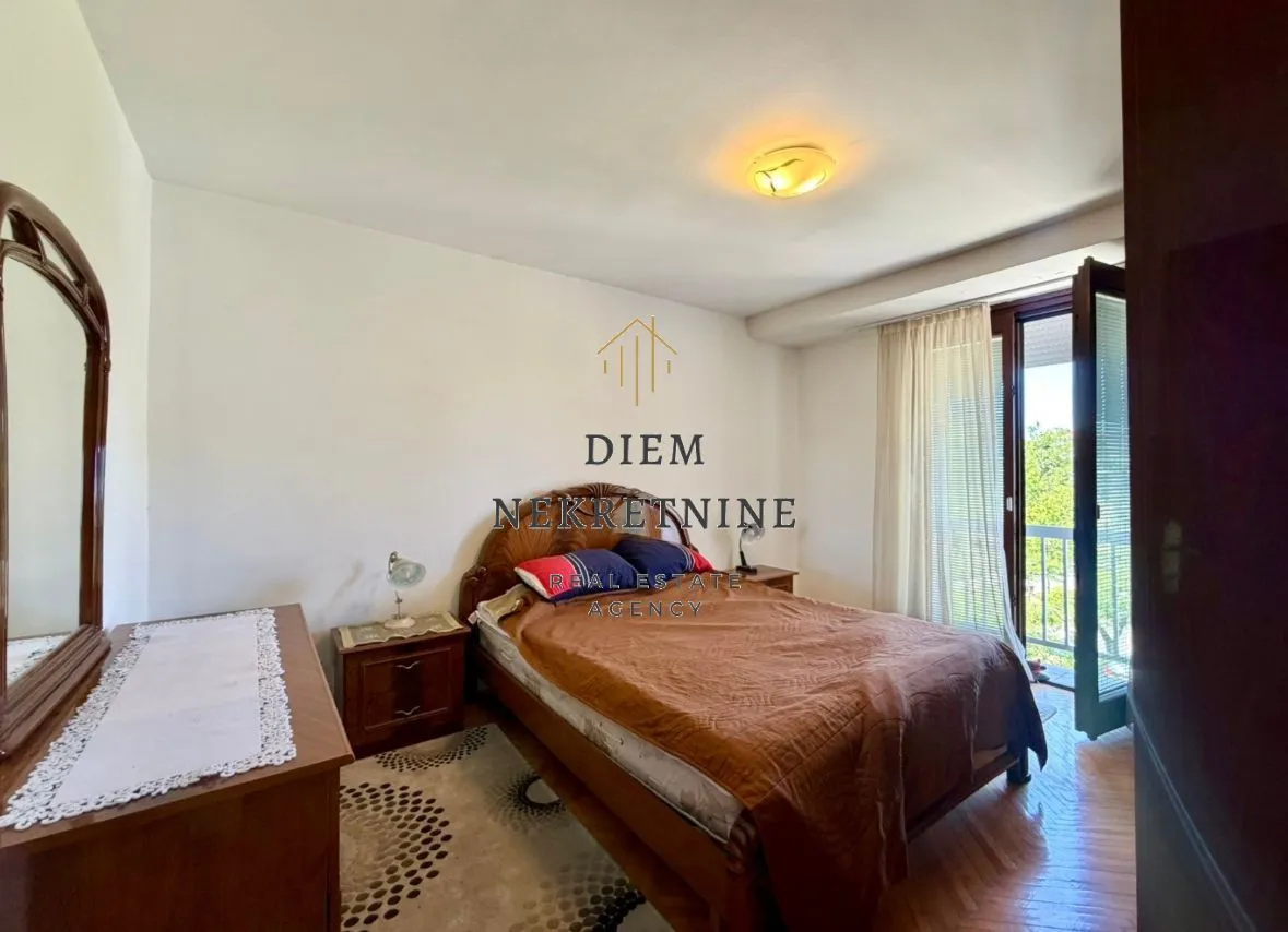 Rent, two bedroom apartment, 85m², Centar, Bar