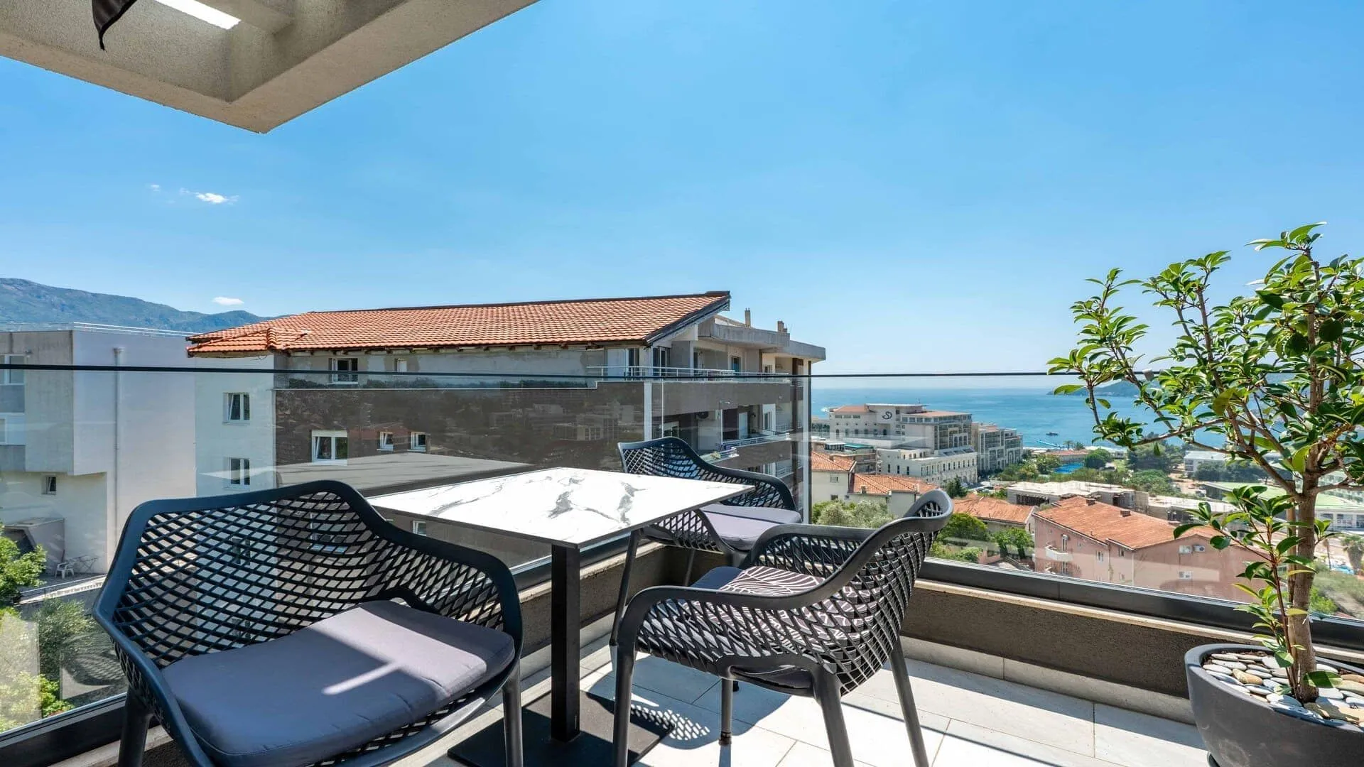 Sale, three bedroom apartment, 125m², Bečići, Budva