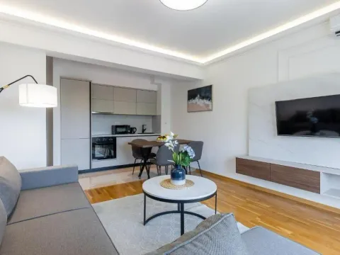 Izdavanje, jednosoban stan, 51m², Bečići, Budva - image 5