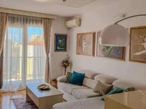 Sale, three bedroom apartment, 112m², Bečići, Budva - image 2