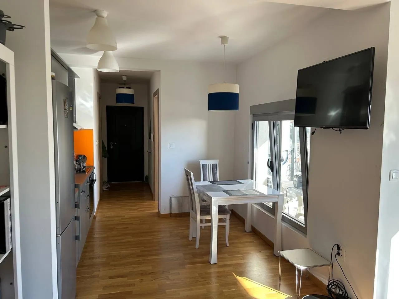 Izdavanje, jednosoban stan, 45m², Bečići, Budva