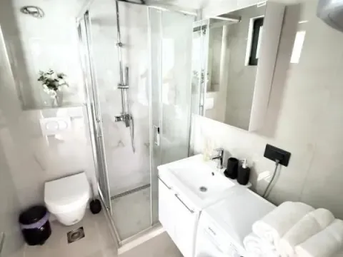 Prodaja, jednosoban stan, 34m², Dobra Voda, Budva - image 5