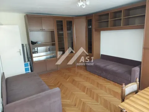 Izdavanje, stan, 30m², Liman 3, Novi Sad Sve Podlokacije