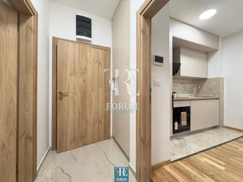 Rent, one bedroom apartment, 40m², 1 maj, Podgorica - image 4