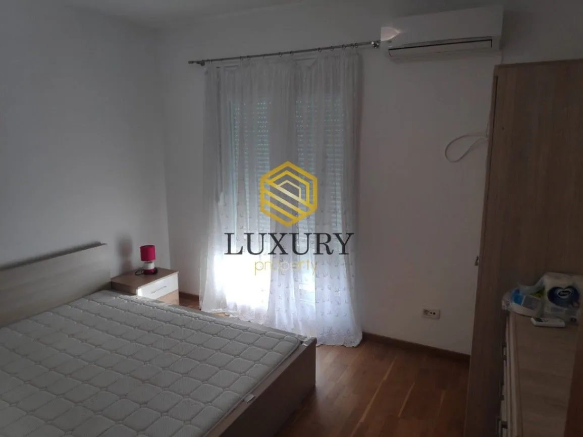Izdavanje, trosoban stan, 95m², Zagorič, Podgorica