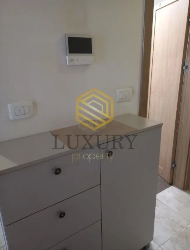 Izdavanje, garsonjera, 30m², Master Kvart, Podgorica