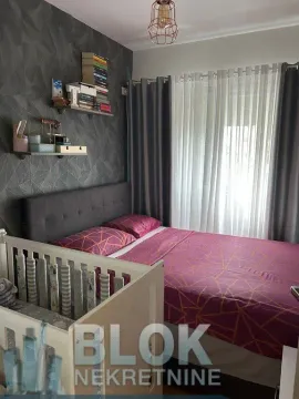 Prodaja, jednosoban stan, 38m², City Kvart, Podgorica - image 2