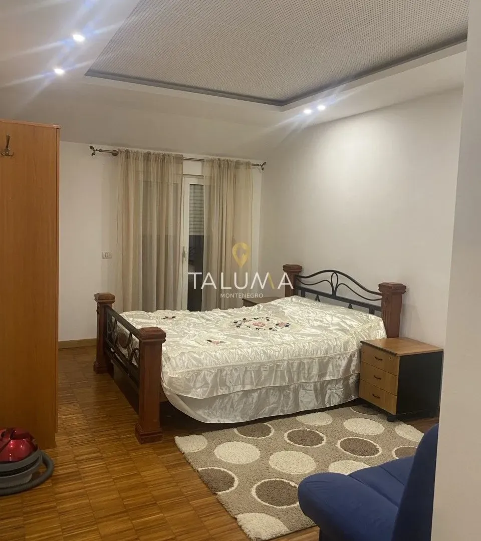 Rent, one bedroom apartment, 74m², Centar, Podgorica