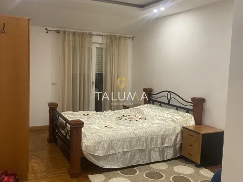 Izdavanje, jednosoban stan, 74m², Centar, Podgorica - image 7