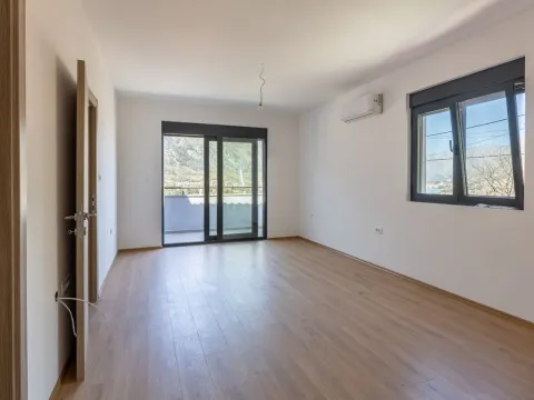 Prodaja, kuća, 160m², Škaljari, Kotor - image 14