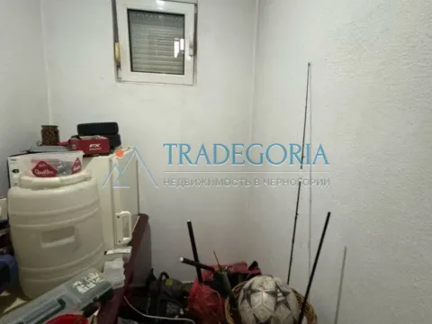 Prodaja, kuća, 211m², Bar, Crna Gora - image 33