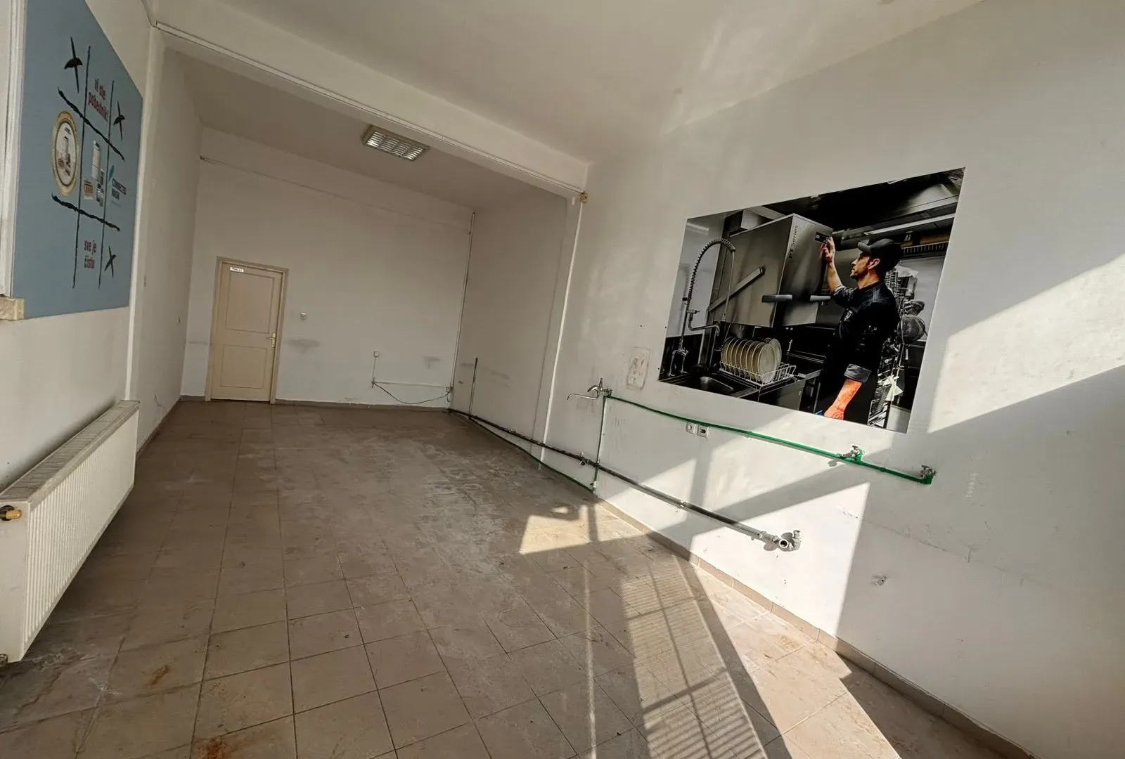 Izdavanje, poslovni prostor, 90m², Krnjaca, Palilula Sve Podlokacije