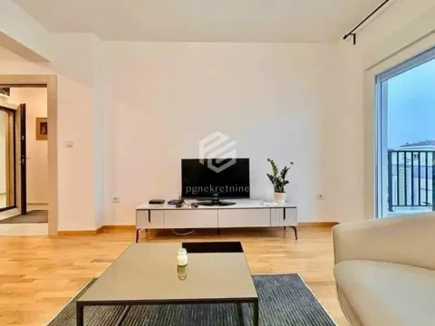 Rent, one bedroom apartment, 49m², Stara Varoš, Podgorica - image 2