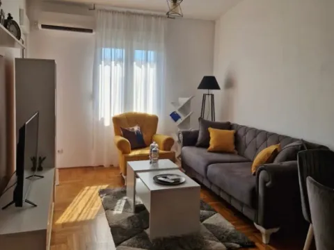 Rent, one bedroom apartment, 45m², Zabjelo, Podgorica - image 11
