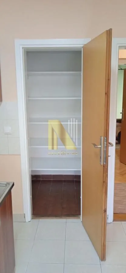 Izdavanje, dvosoban stan, 62m², Novo naselje, Novi Sad