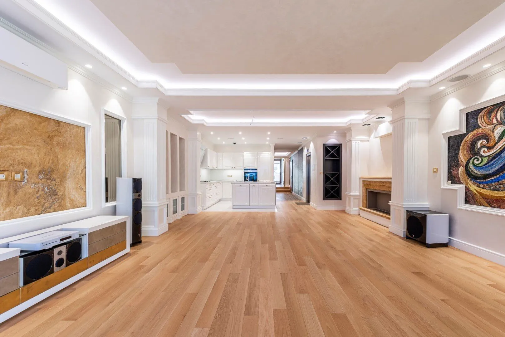 Sale, one bedroom apartment, 115m², Centar, Budva