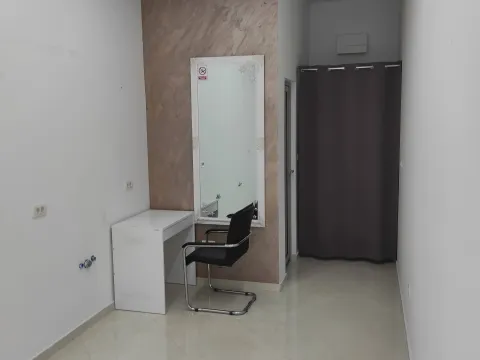 Rent, office space, 18m², Centar, Nikšić - image 8