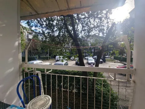 Rent, one bedroom apartment, 45m², Budva, Crna Gora - image 4