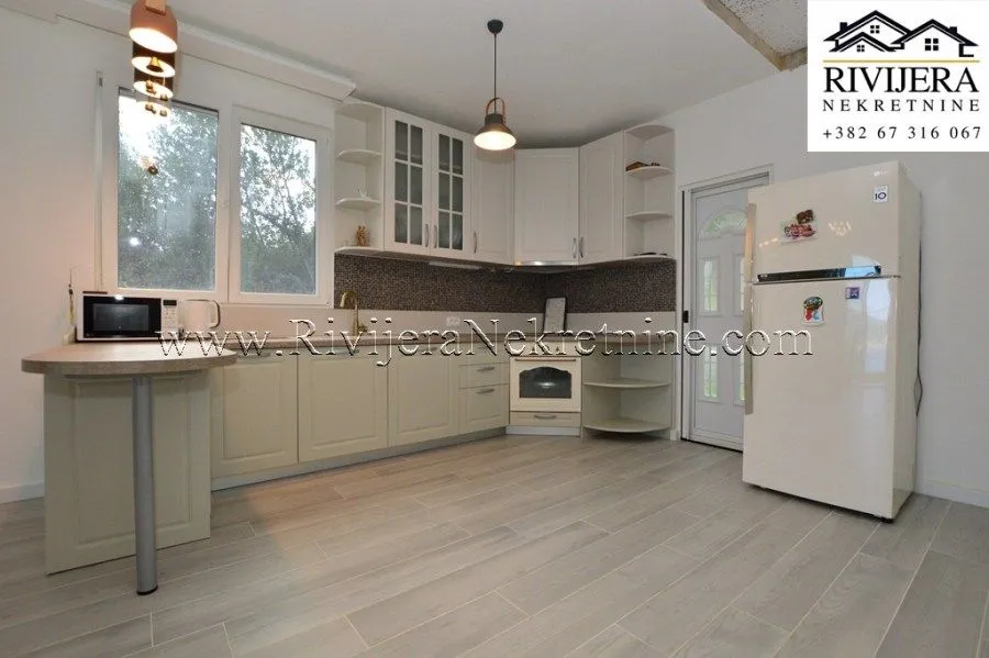 Prodaja, kuća, 254m², Baošići, Herceg Novi
