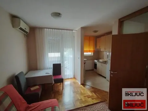 Izdavanje, jednosoban stan, 35m², Nova Detelinara, Novi Sad Sve Podlokacije - image 4
