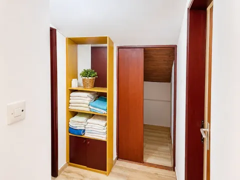 Prodaja, dvosoban stan, 68m², Makedonsko naselje, Bar - image 5