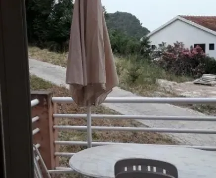 Sale, one bedroom apartment, 30m², Petrovac, Budva - image 2