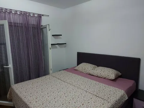 Izdavanje, jednosoban stan, 55m², City Kvart, Podgorica - image 4