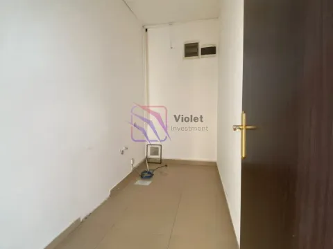 Izdavanje, poslovni prostor, 145m², City Kvart, Podgorica - image 9