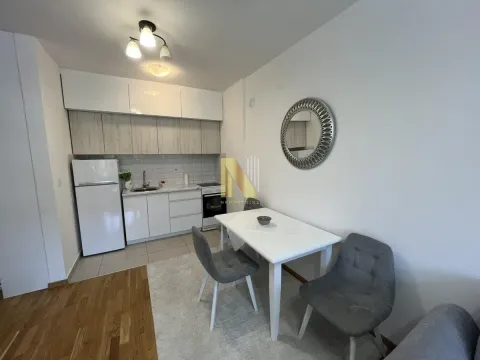 Izdavanje, dvosoban stan, 43m², Sajmište, Novi Sad - image 6