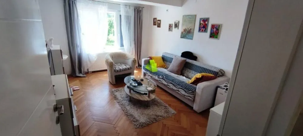 Prodaja, kuća, 280m², Gadžin Han, Srbija