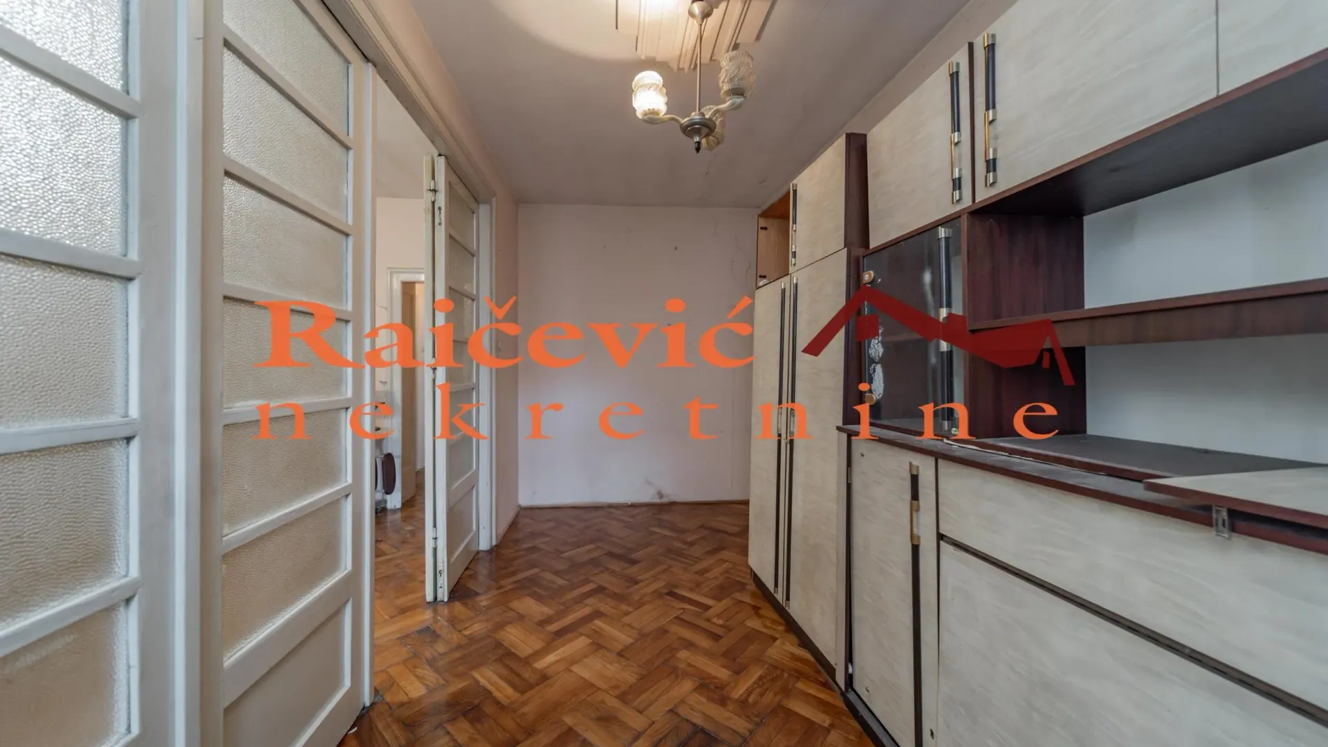 Prodaja, trosoban stan, 77m², Stari Grad, Beograd