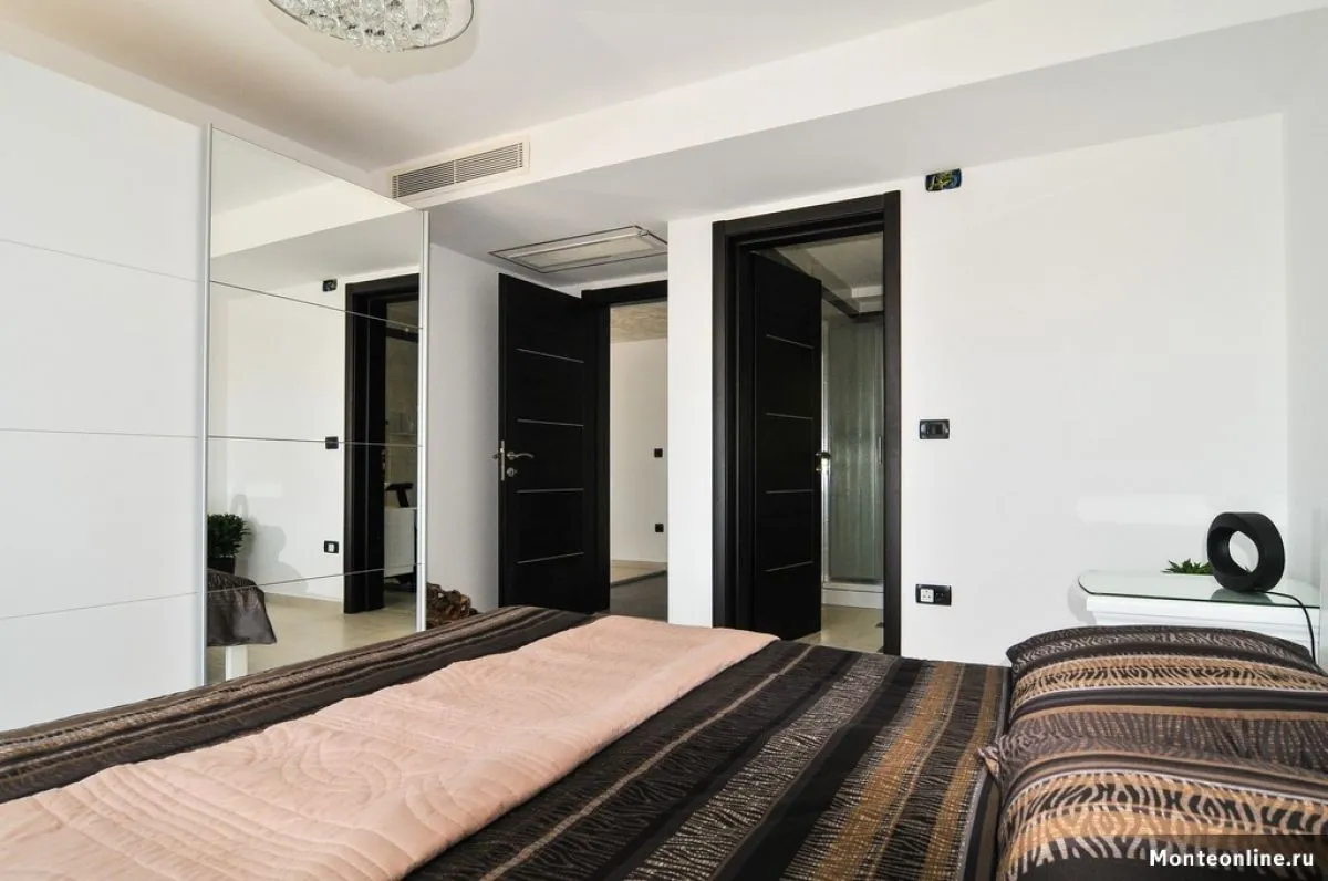 Sale, house, 390m², Tivat, Crna Gora