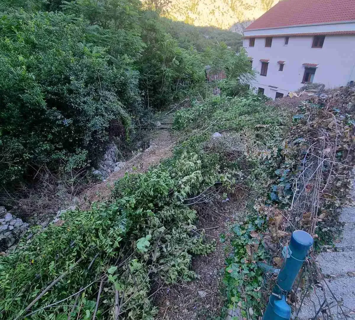 Prodaja, plac, 503m², Kotor, Crna Gora